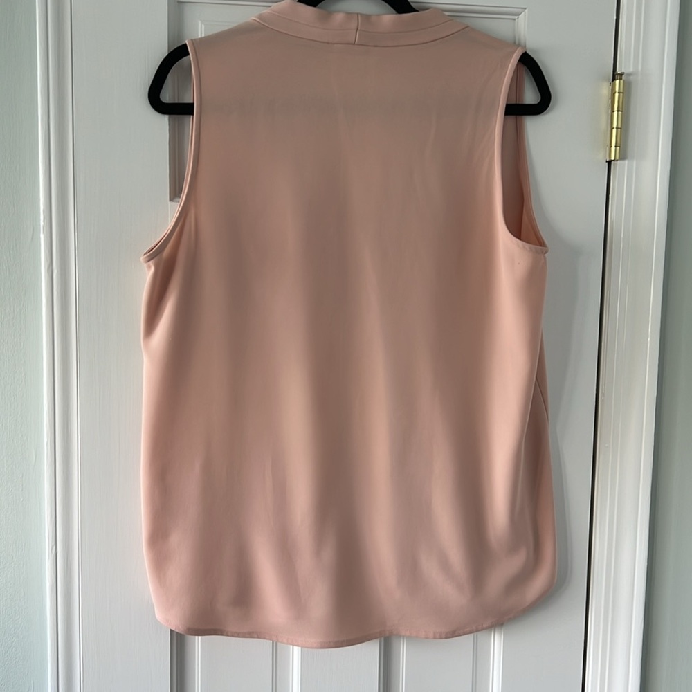Calvin Klein blush collared v neck top. Large - Picture 2 of 6